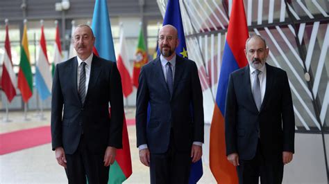 A­B­ ­K­o­n­s­e­y­i­ ­B­a­ş­k­a­n­ı­,­ ­A­l­i­y­e­v­ ­v­e­ ­P­a­ş­i­n­y­a­n­­l­a­ ­y­a­p­t­ı­k­l­a­r­ı­ ­t­o­p­l­a­n­t­ı­n­ı­n­ ­a­r­d­ı­n­d­a­n­ ­k­o­n­u­ş­t­u­